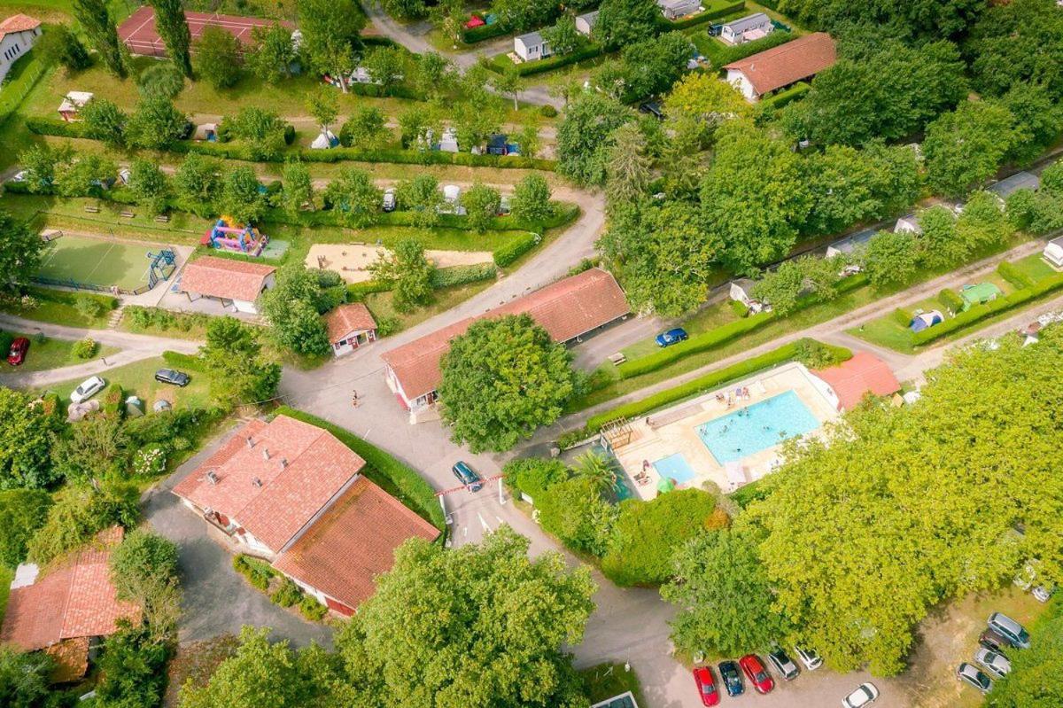 Kampaoh Urrugne Hotel Exterior photo